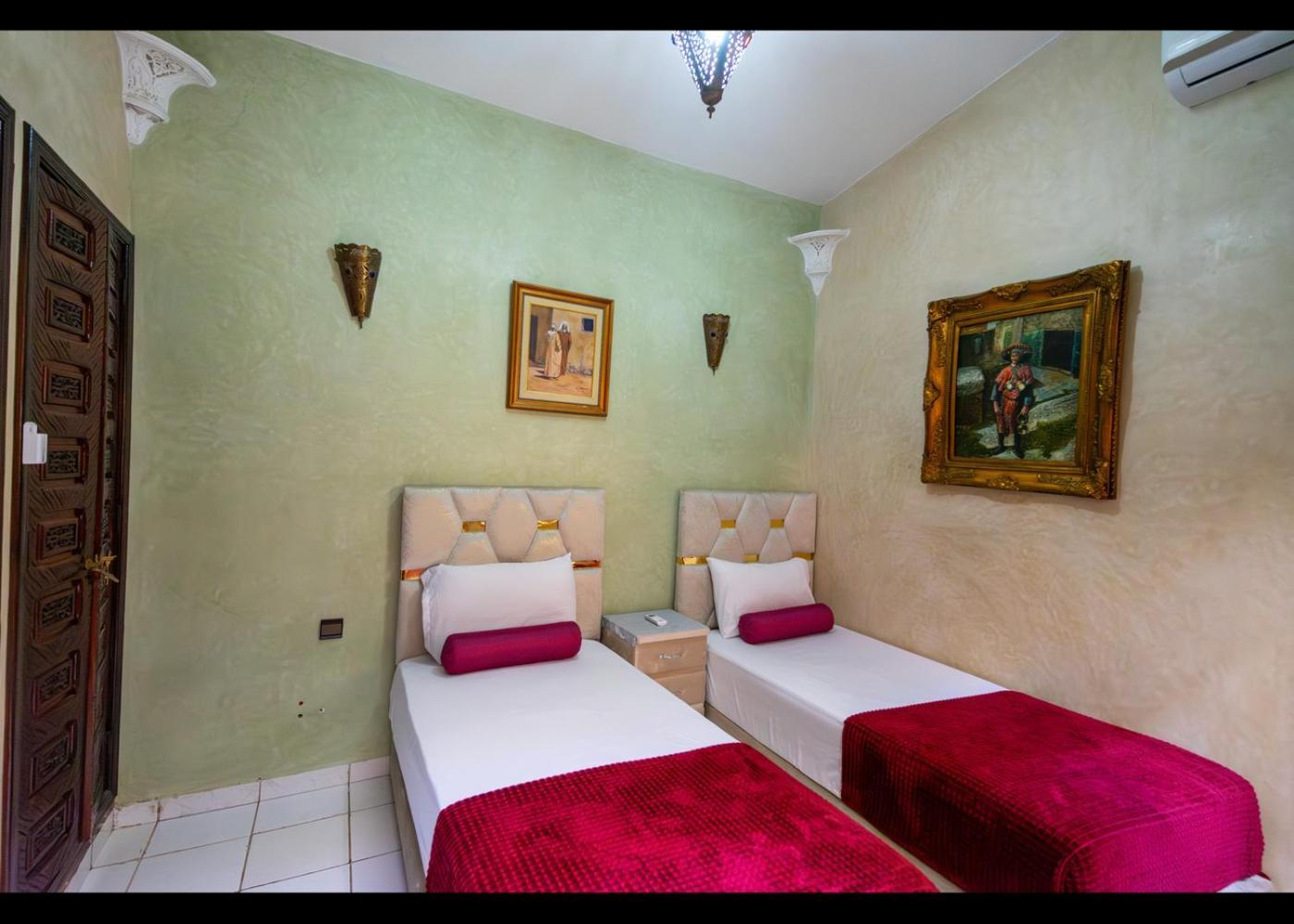 Riad Nezha Avec Jacuzzi Et 3 Piscines Au Coeur De Marrakesh Marraquexe Exterior foto